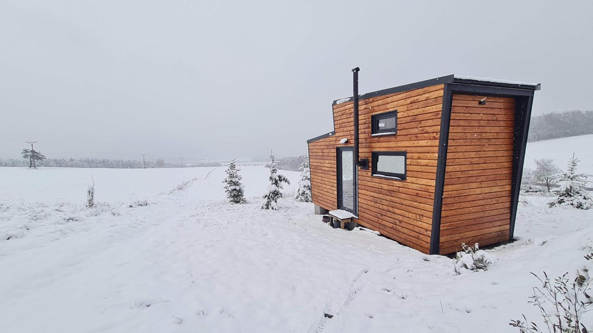 Tiny House Pod Tresni Kaznejov